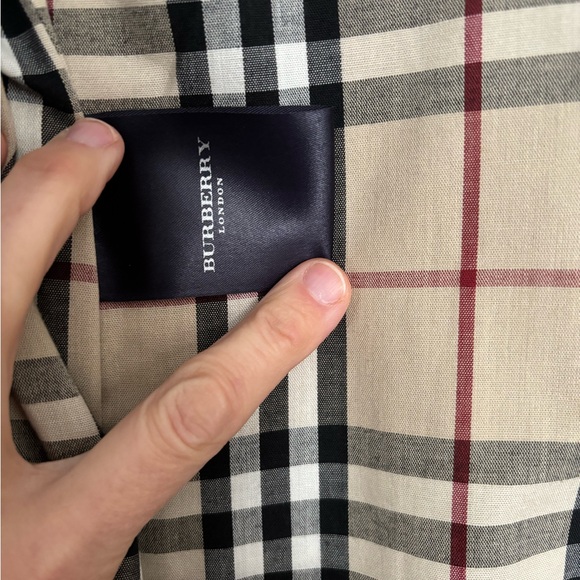 Burberry London quilted black car coat with nova check lining and trim - Picture 16 of 16